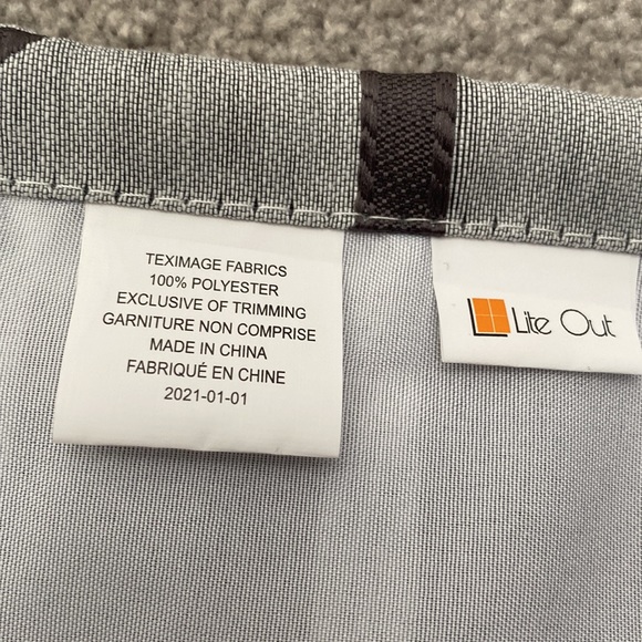 Curtain Panels 4 in total. - Picture 4 of 4